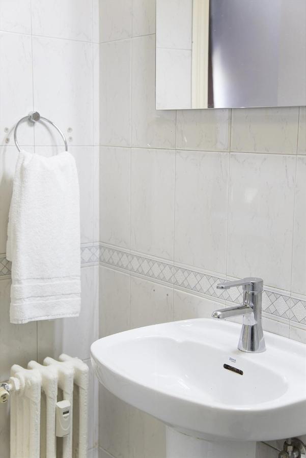 Apartamento En Plaza Callao Madrid Luaran gambar